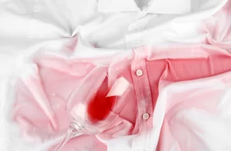 Tips på hur du får bort envisa rödvinsfläckar