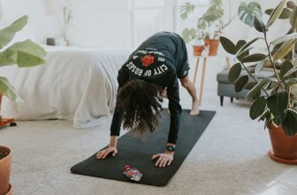 Hemmaträning – 7 övningar med hjälp av saker som du redan har hemma