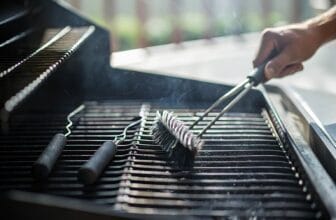 Checklistan: 3 saker du behöver göra med grillen innan midsommar