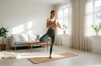 Träna din balans och undvik farliga fallolyckor i vardagen